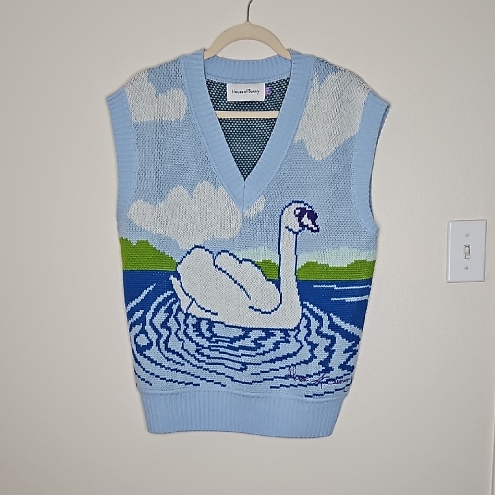 House of Sunny Light Blue Swan Sweater Vest Size US 6